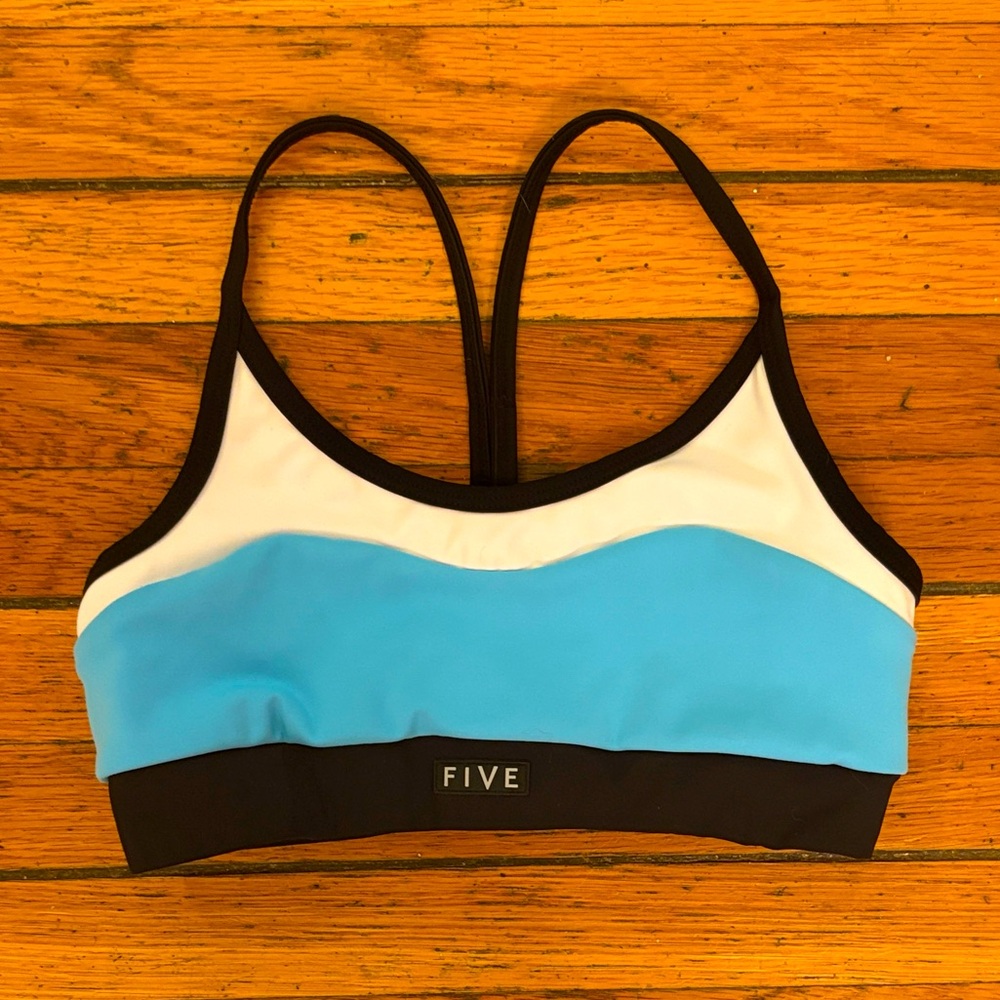 5 DANCEWEAR Sports Bra 🦋🖤🤍